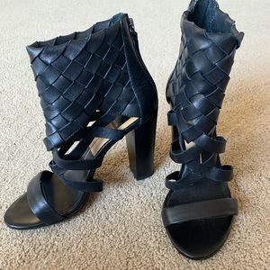 Dolce Vita Black heels size 7.5